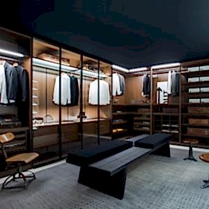 Koyu Giyinme Odası 300x300 - Giyinme Odası